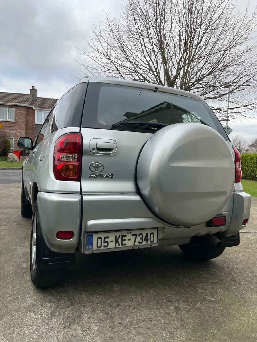 Toyota RAV4 2005 - Image 4