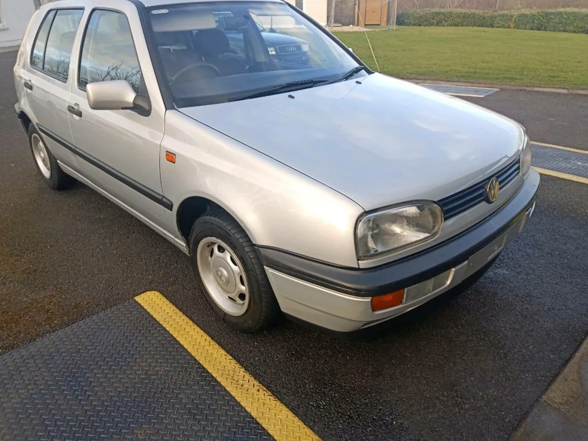 VW golf 1.8  +. Mercedes C280 - Image 1