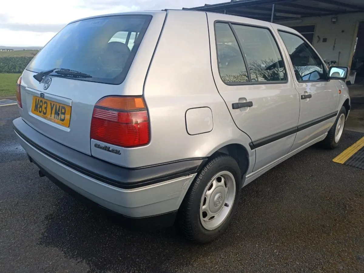 VW golf 1.8  +. Mercedes C280 - Image 3