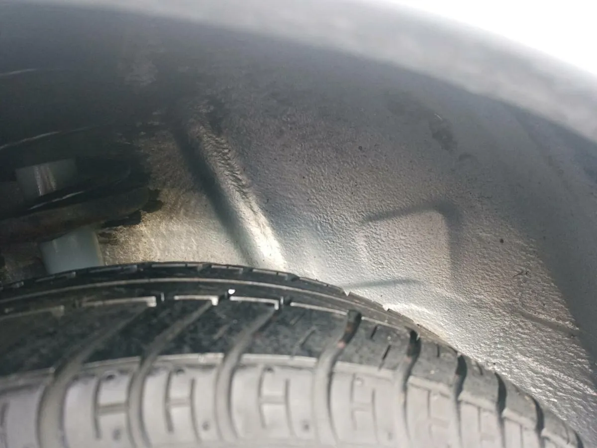 VW golf 1.8  +. Mercedes C280 - Image 4