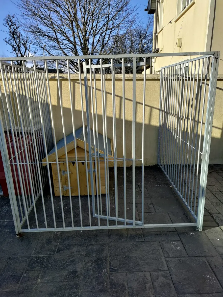 Dog Shed and pen/run - Image 2