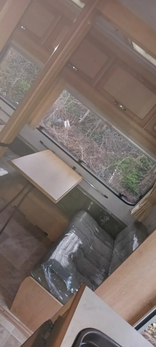 Caravan - Image 4