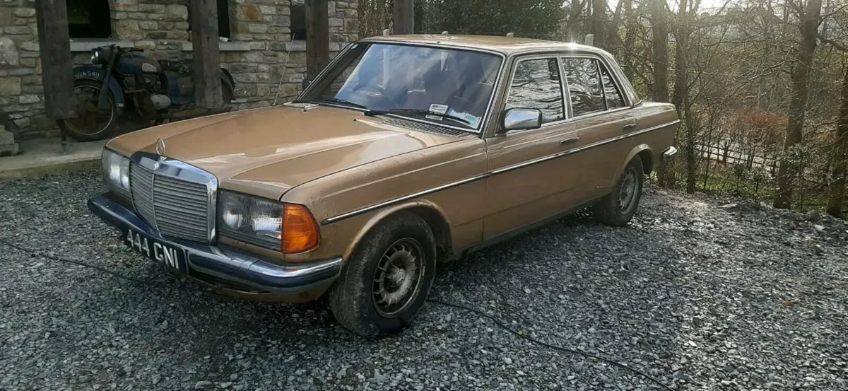 Mercedes 280e W123 - Image 1