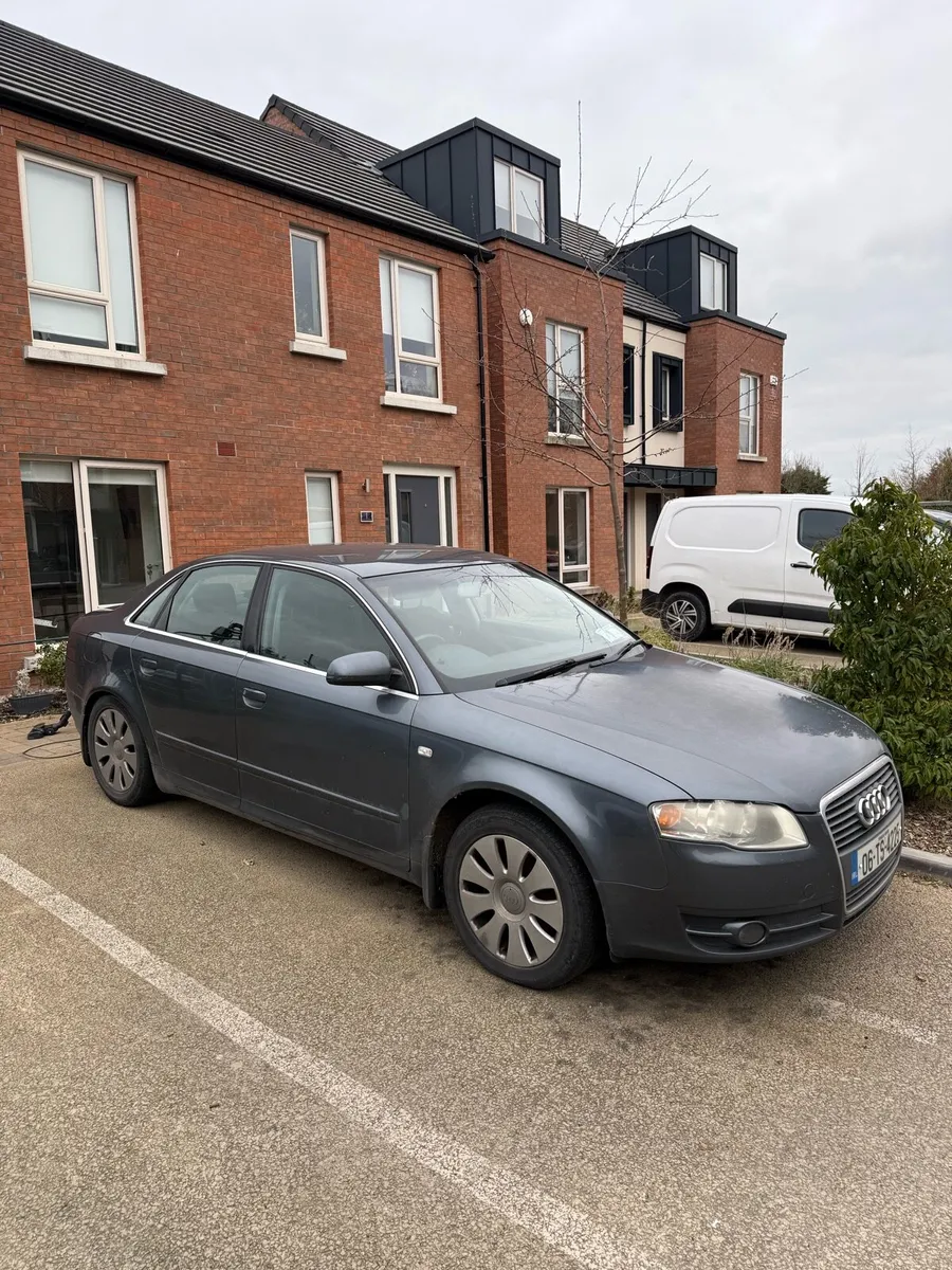 Audi A4 (06) - Image 1