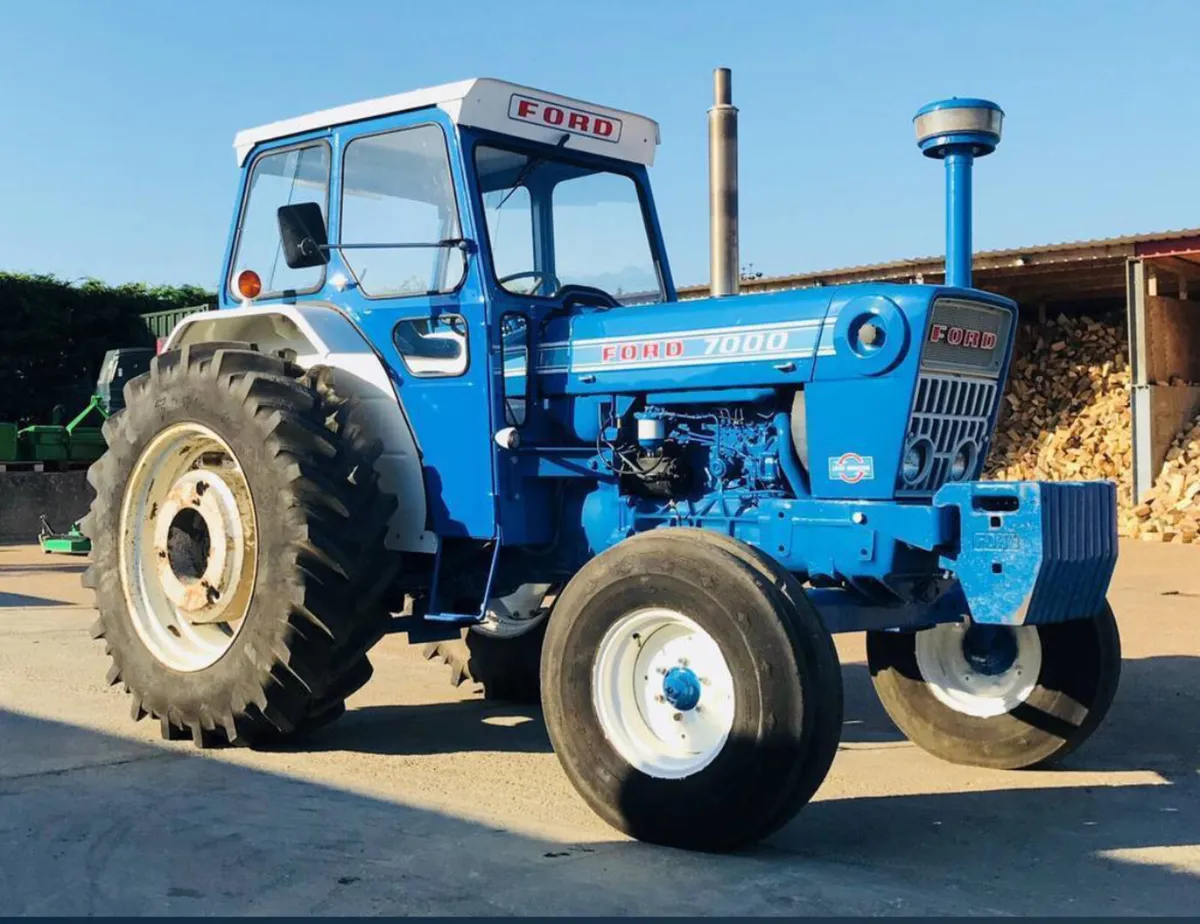 Ford 5000 tractor