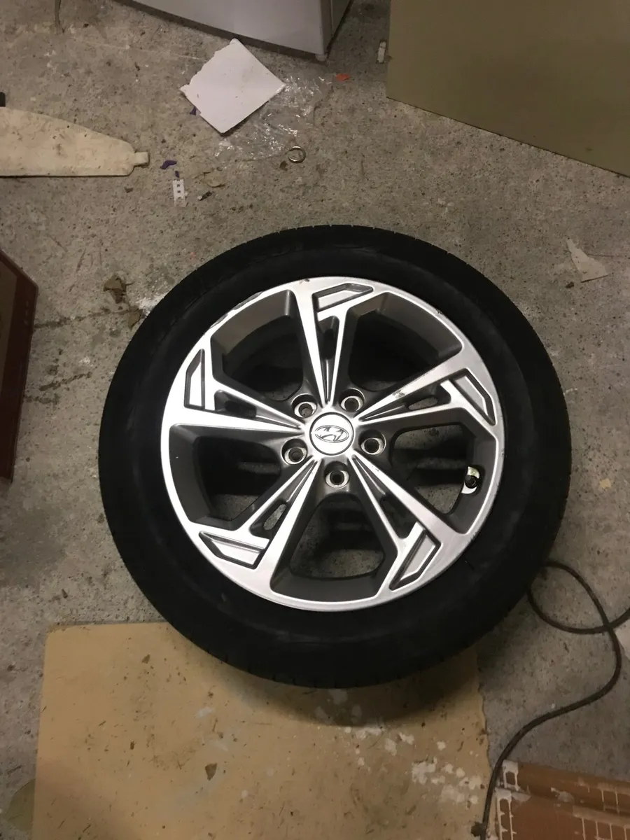 Hyundai KONA wheel - Image 1