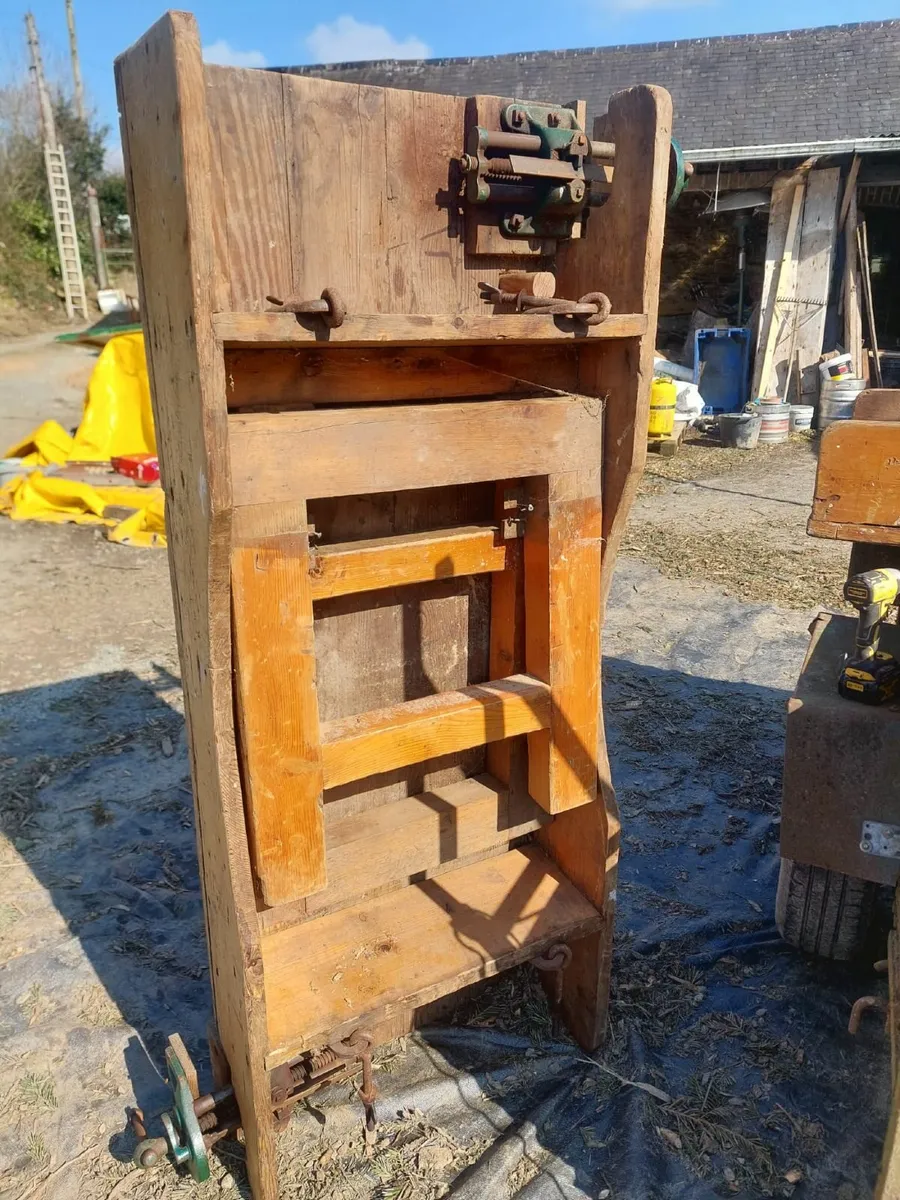 work benches - Image 4