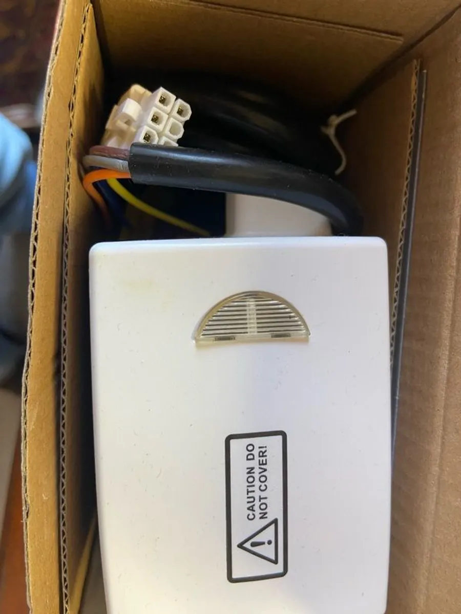 EPH Controls  3/4" 2 port compression valve BNIB - Image 2
