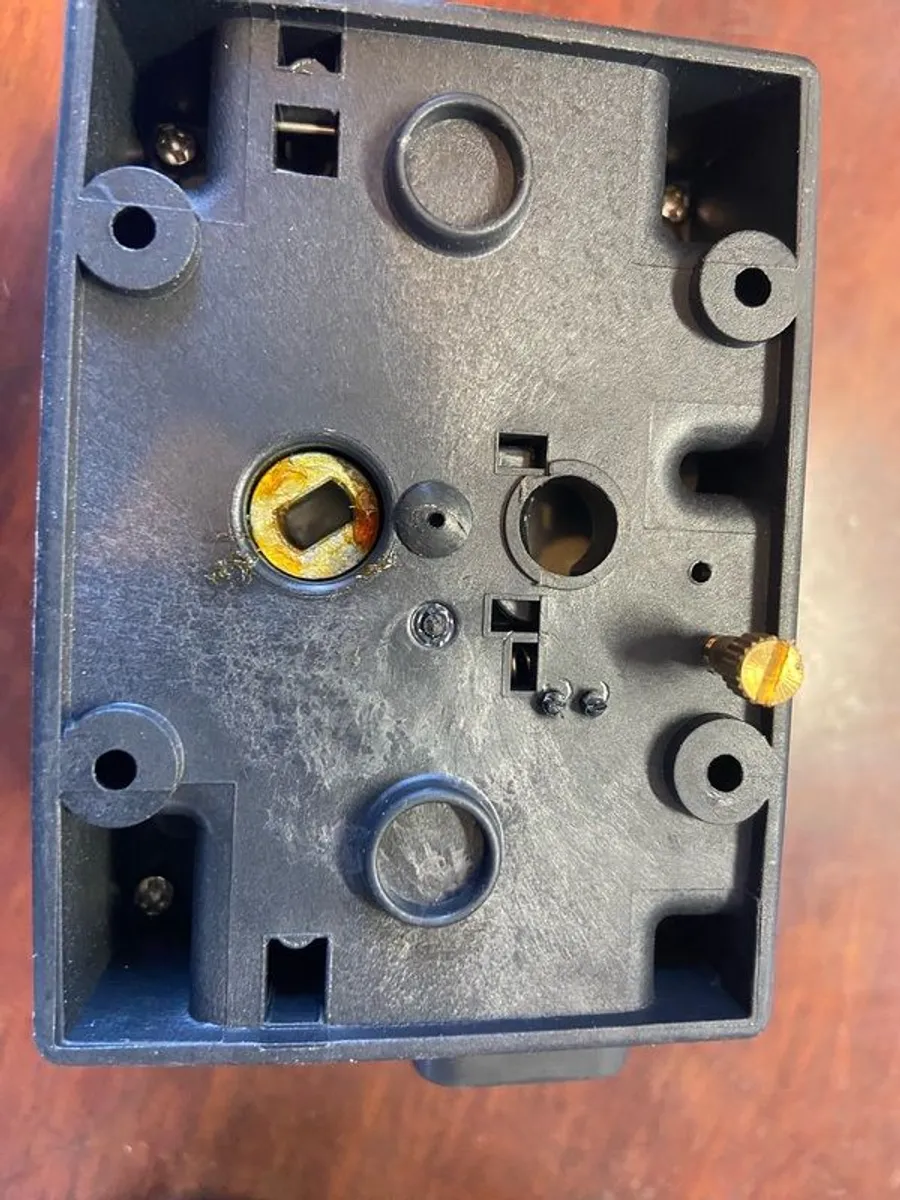 EPH Controls  3/4" 2 port compression valve BNIB - Image 4