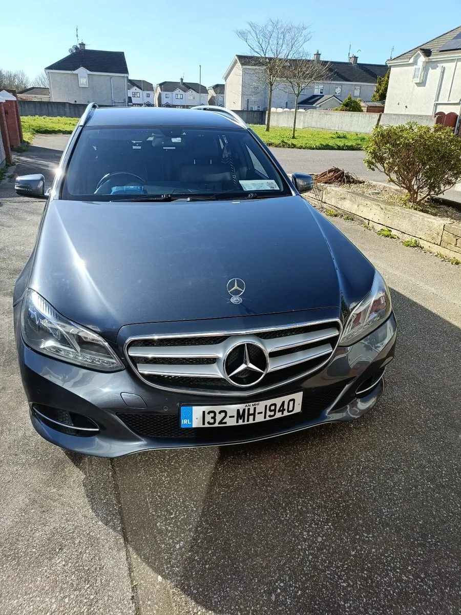 Mercedes-Benz E-Class Blue Tec Hybrid Estate - Image 1