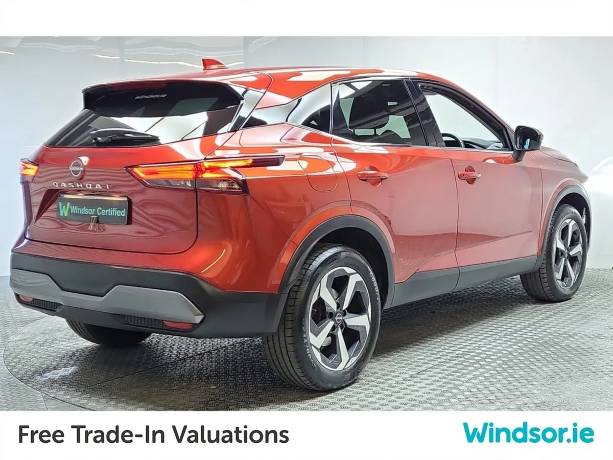 Nissan QASHQAI 1.3 PET Mild Hybrid SV Premium - Image 3