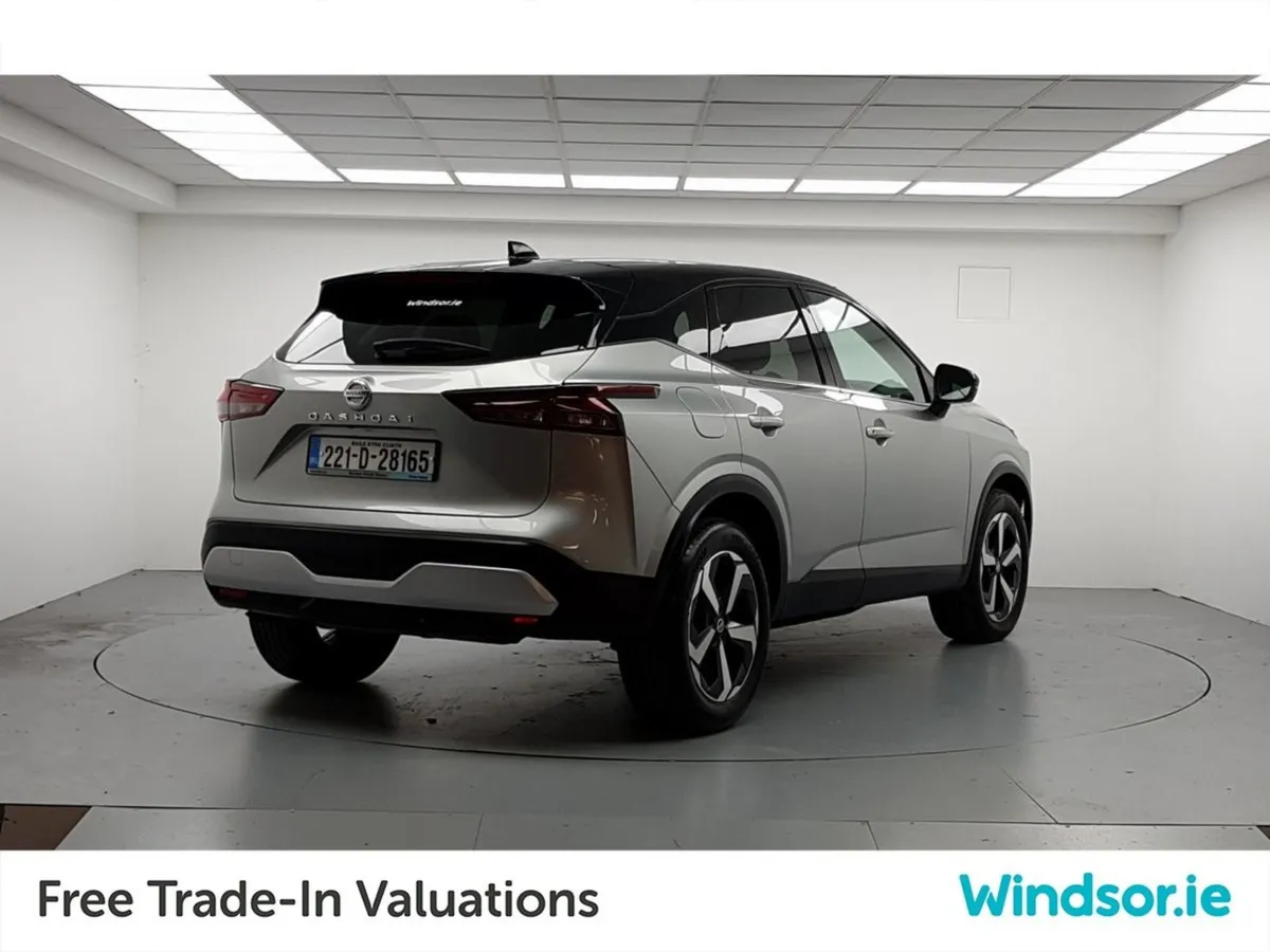 Nissan QASHQAI 1.3 PET Mild Hybrid SV Premium - Image 3