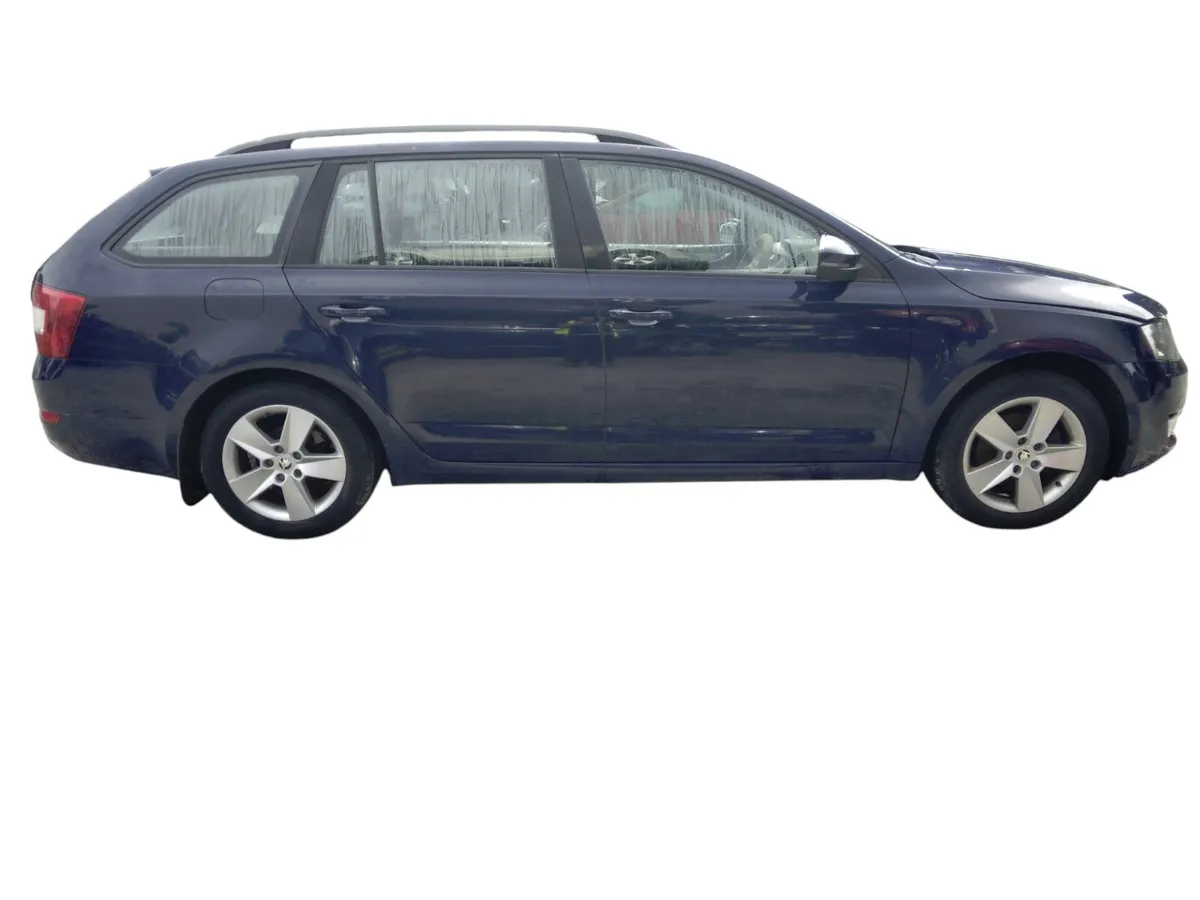 2015 SKODA OCTAVIA Breaking/Dismantling - Image 2