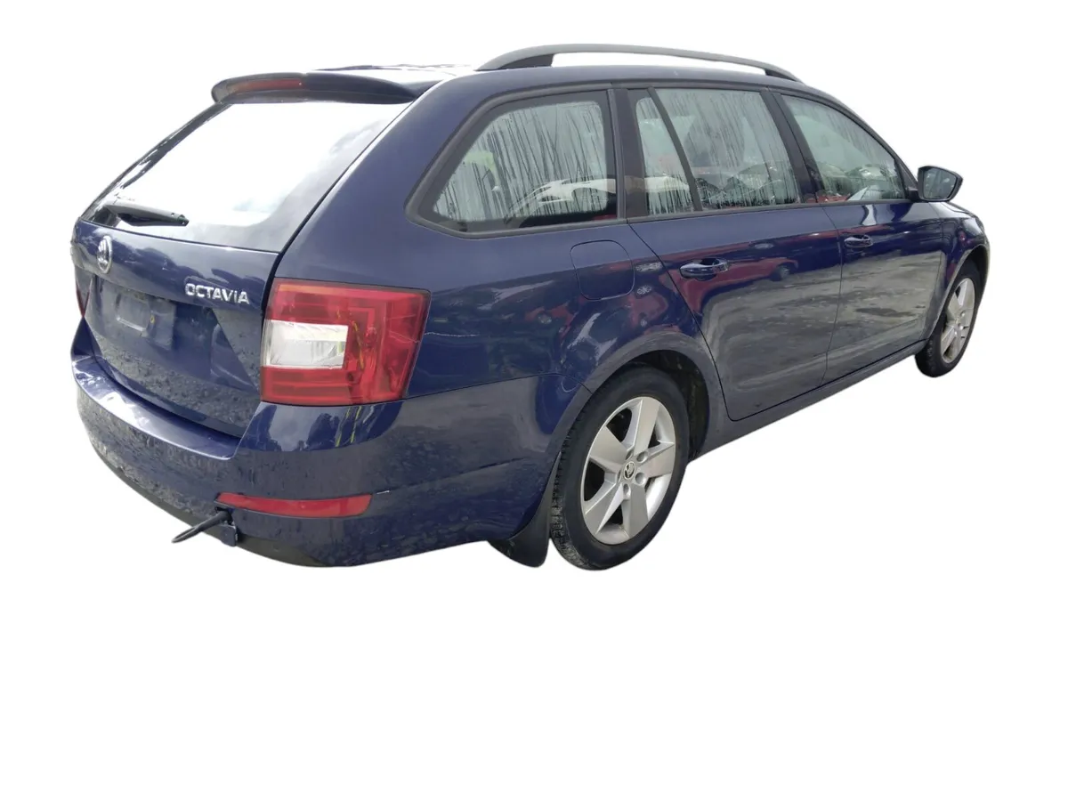 2015 SKODA OCTAVIA Breaking/Dismantling - Image 3