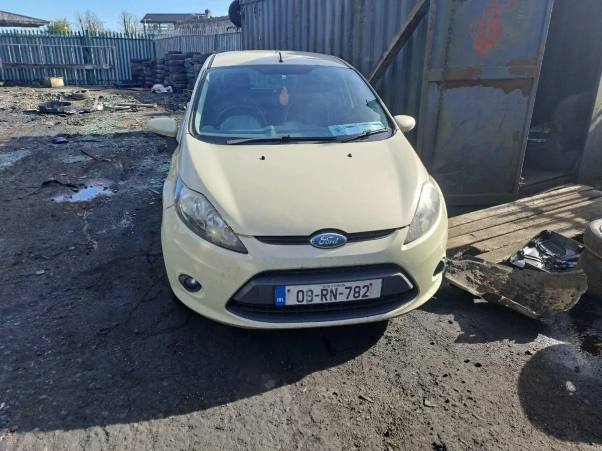 09 ford fiesta breaking for parts - Image 1