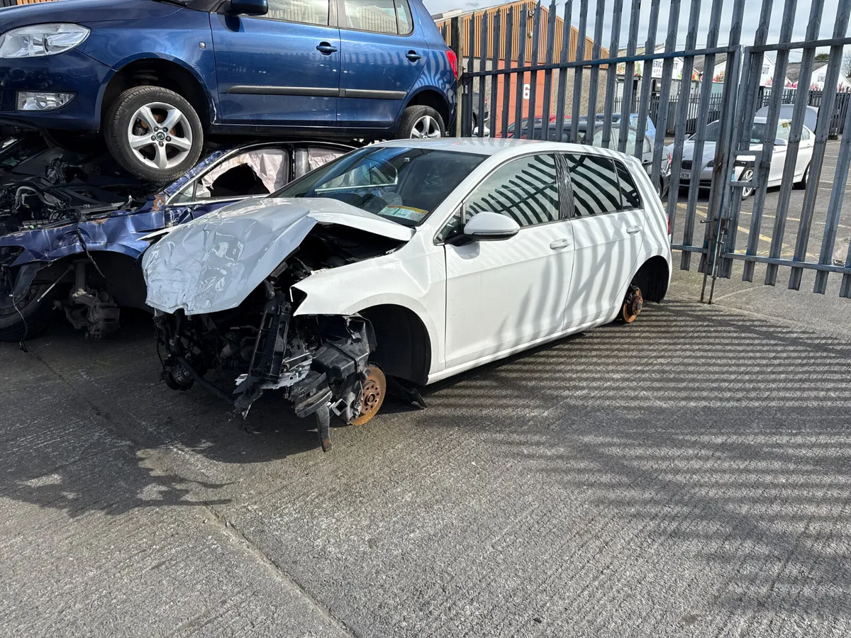 2015 VW GOLF 1.6 TDI BREAKING