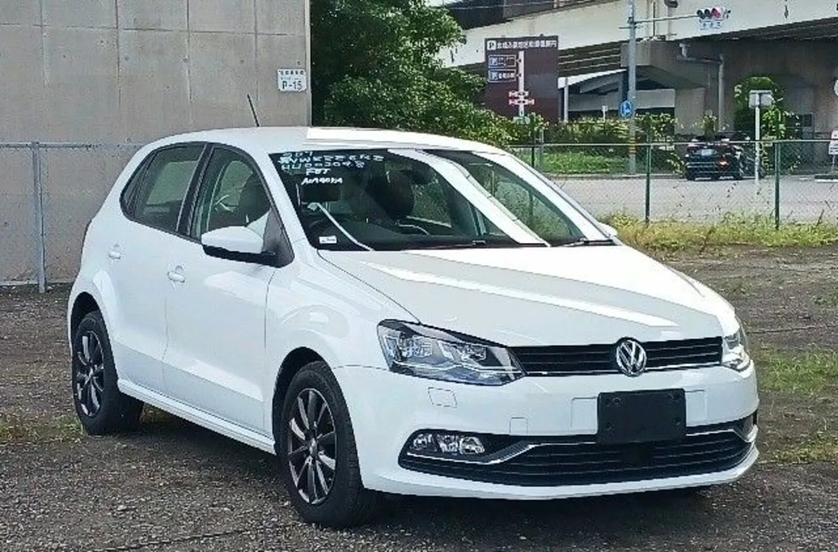 Volkswagen polo 2016 TSI High Line - Image 1