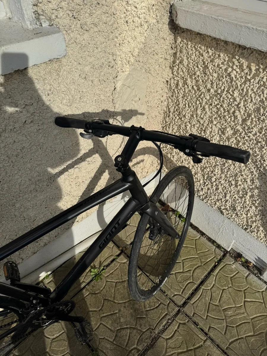 Giant Fastroad Road Bike - Image 4