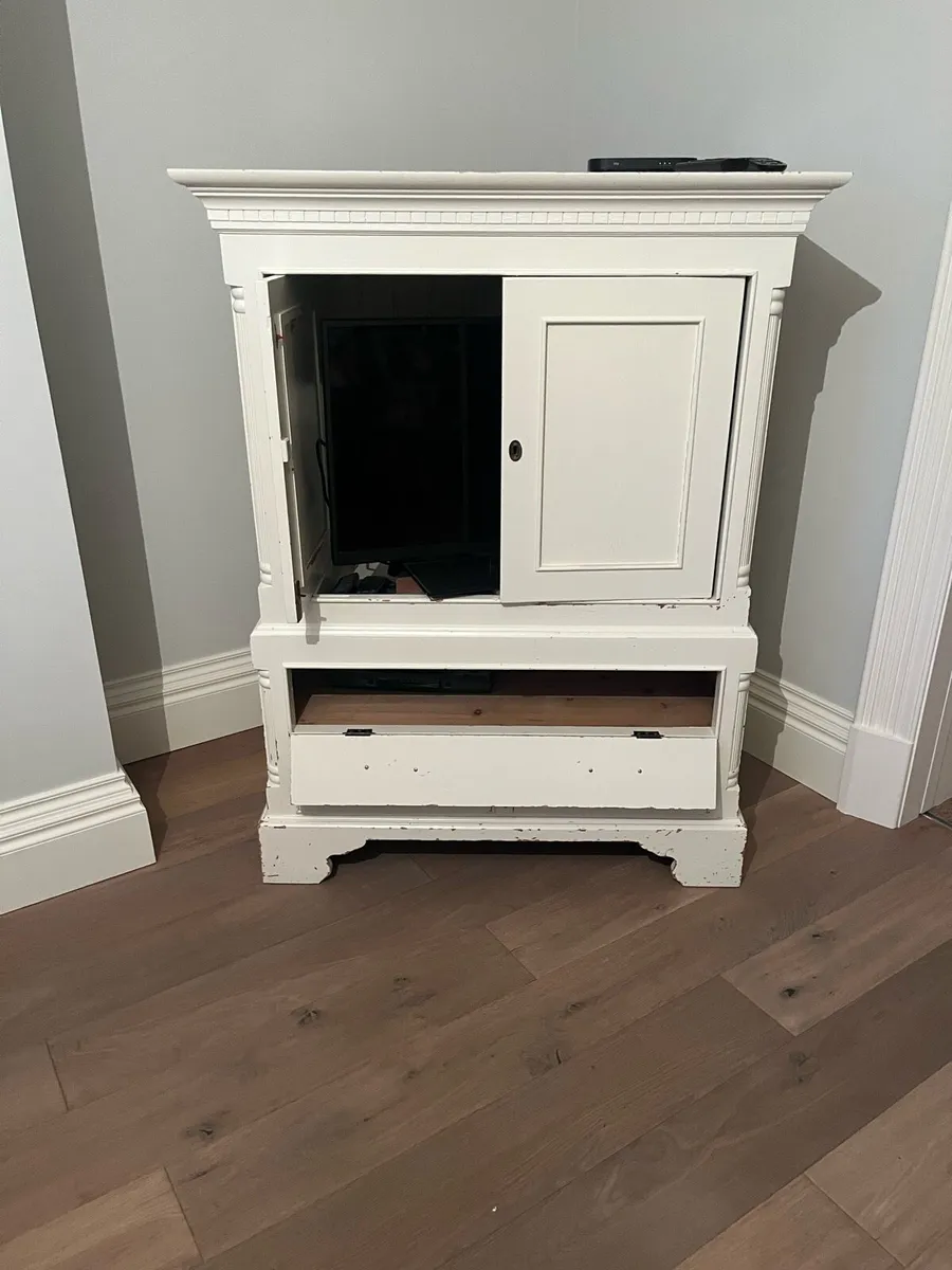 TV Cabinet - Image 2