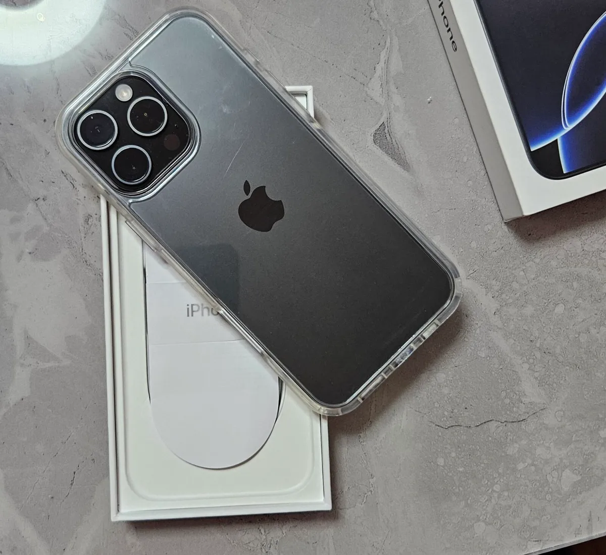 Apple Iphone 16 Pro Max 256GB - Image 3
