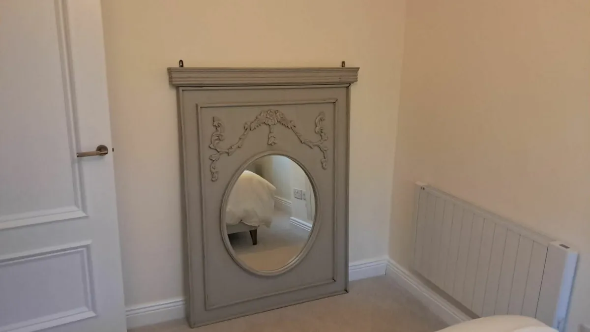 Mirror - Image 1