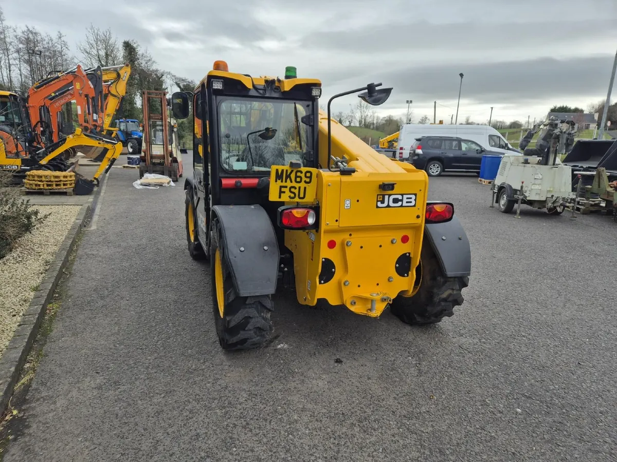 2019 JCB 525-60 - Image 4