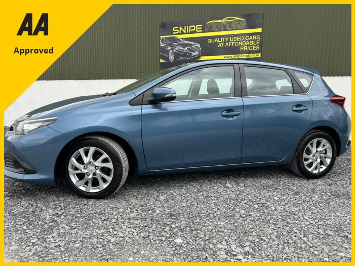 Toyota Auris 1.6 D-4d 110 Business E Edition 5DR - Image 3