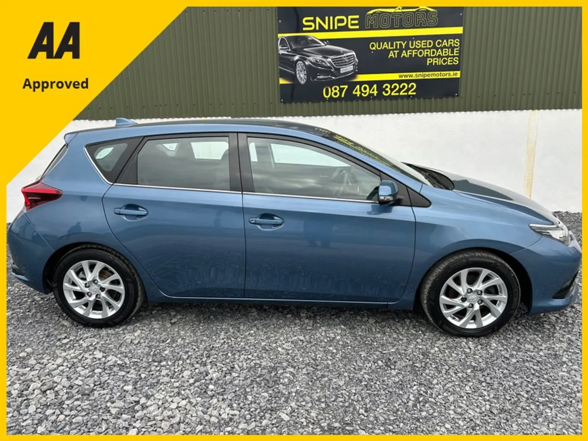 Toyota Auris 1.6 D-4d 110 Business E Edition 5DR - Image 4