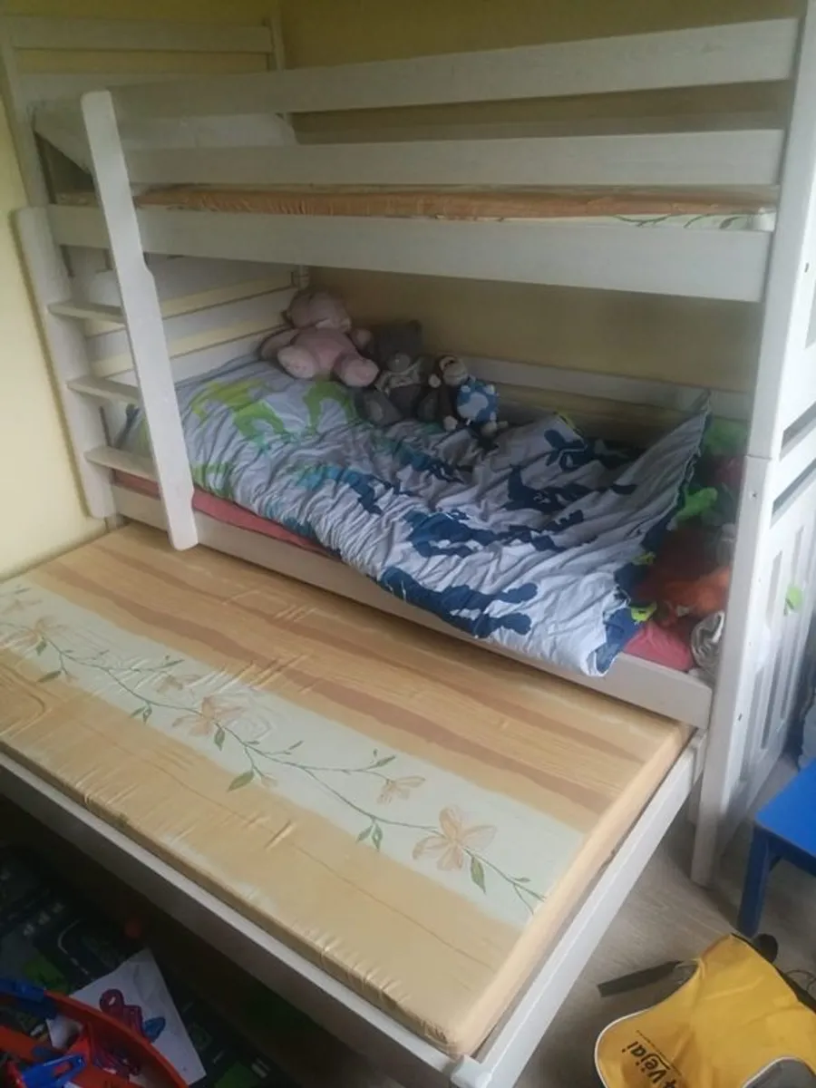 Bunk - Image 2