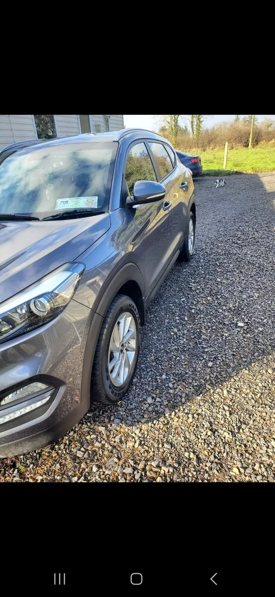 2016 Hyundai Tuscon - Image 3
