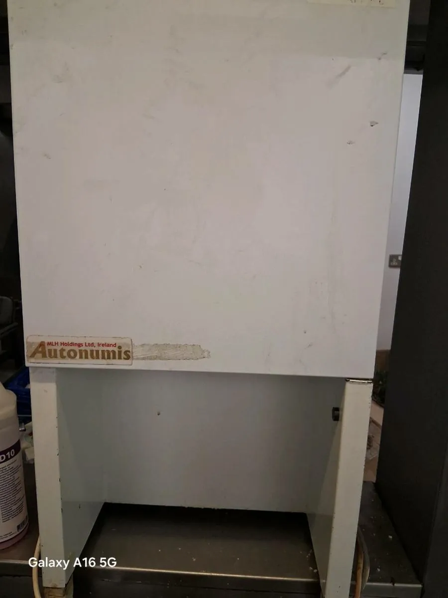 Milk fridge - Image 1