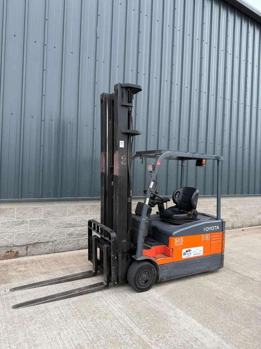 Toyota 1.8T electric forklift - Image 1