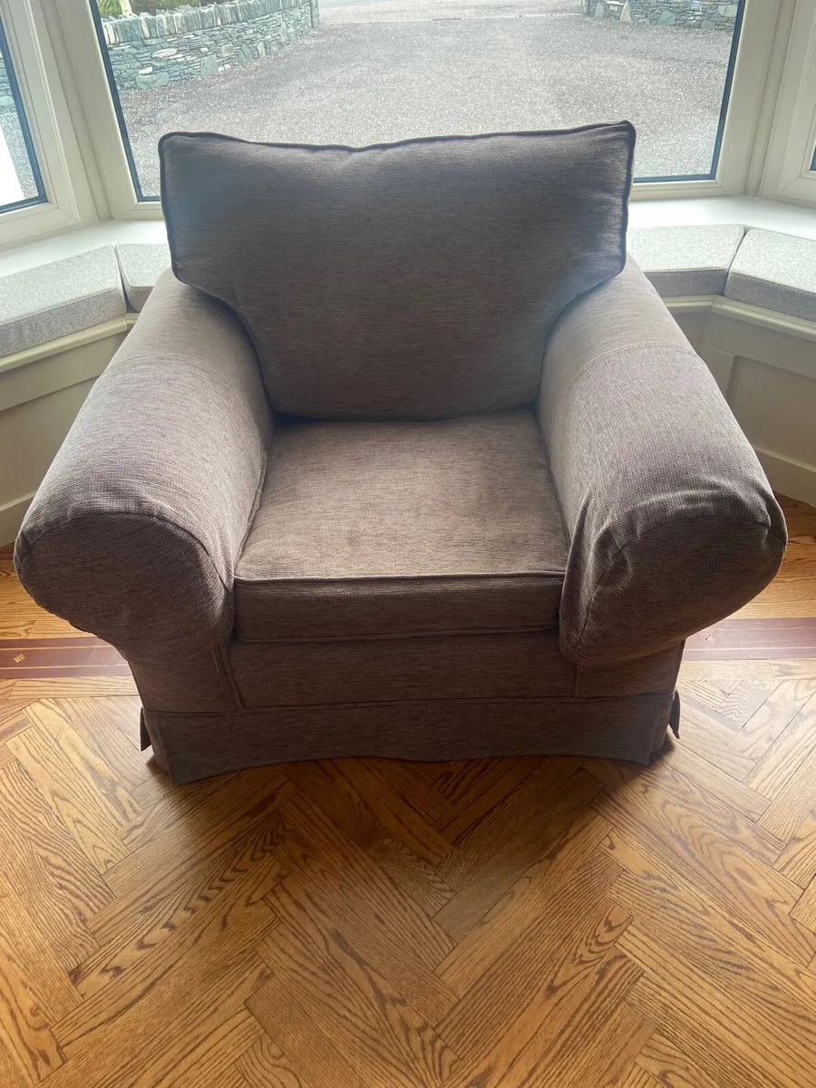 Couch - Image 2