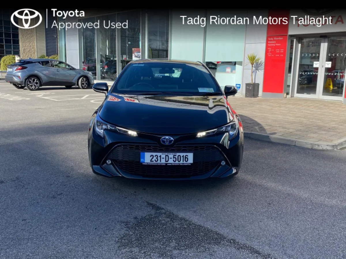 Toyota Corolla HYBRID LUNA H/B *** 1 OWNER FROM NE - Image 4
