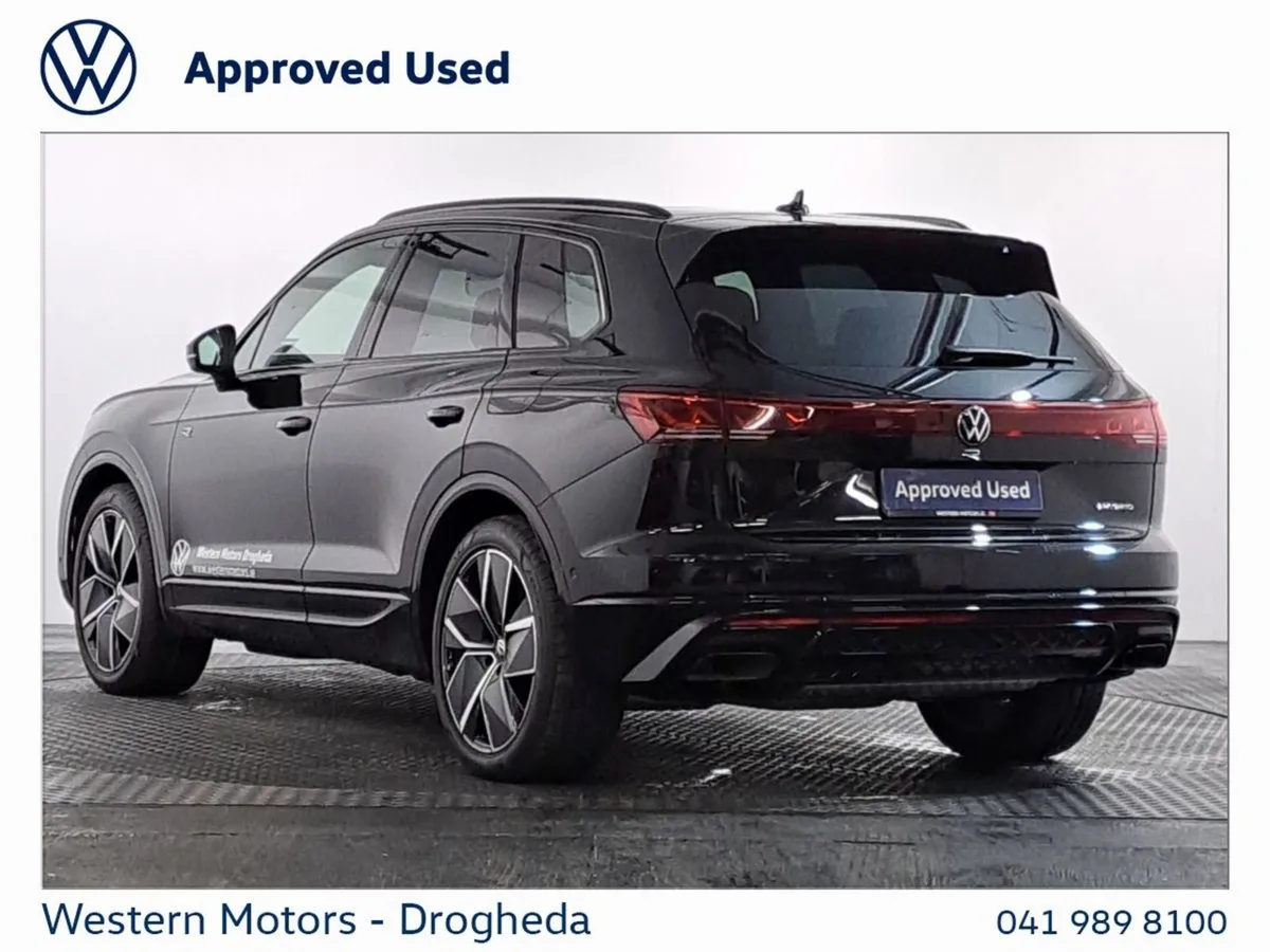 Volkswagen Touareg 3.0 TSI Phev 462HP R  market I - Image 3