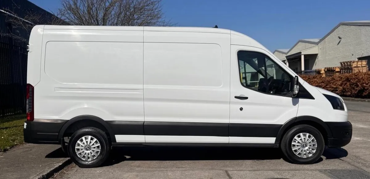 212 Transit LWB 130bhp  High Roof - Image 3