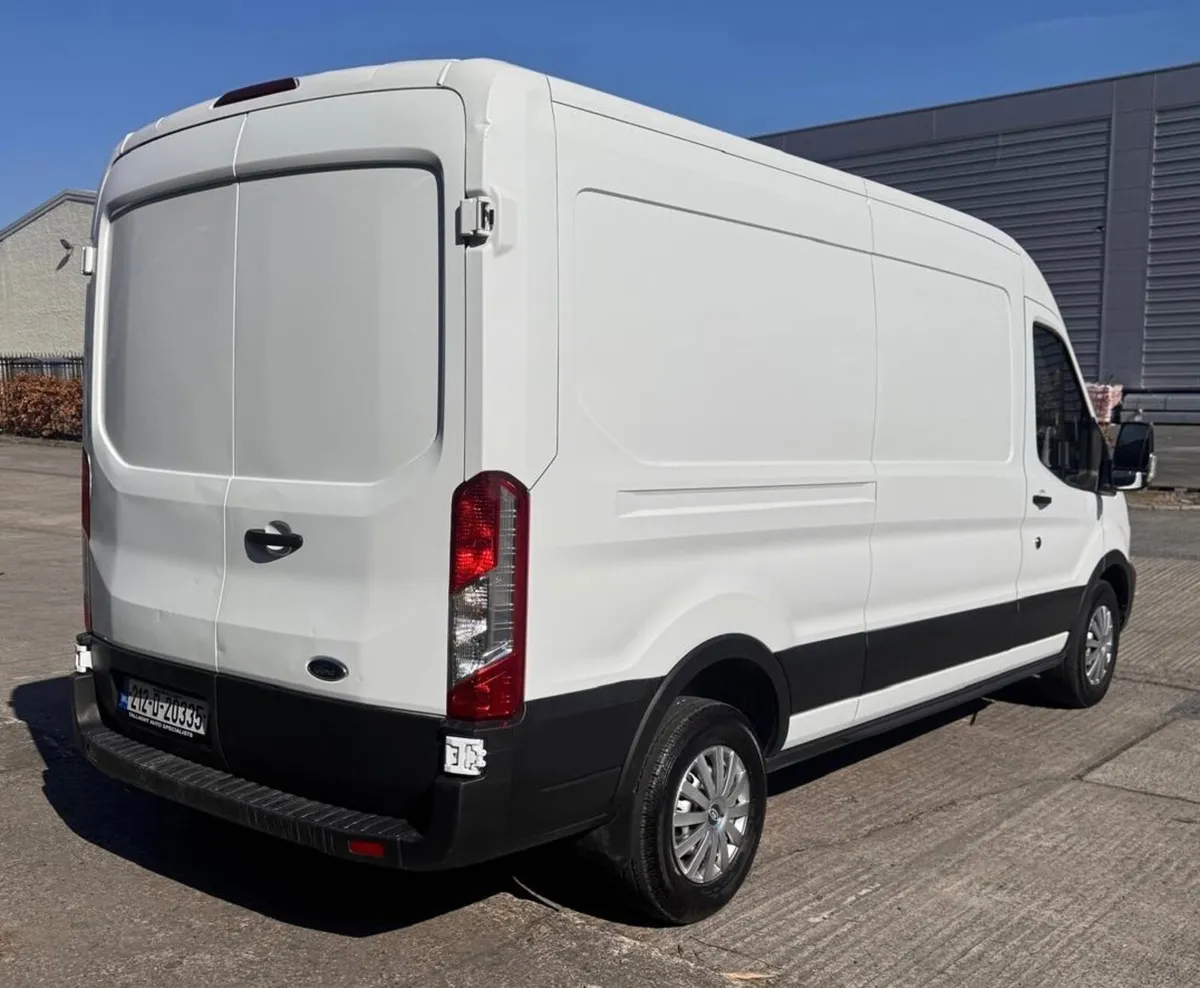 212 Transit LWB 130bhp  High Roof - Image 4