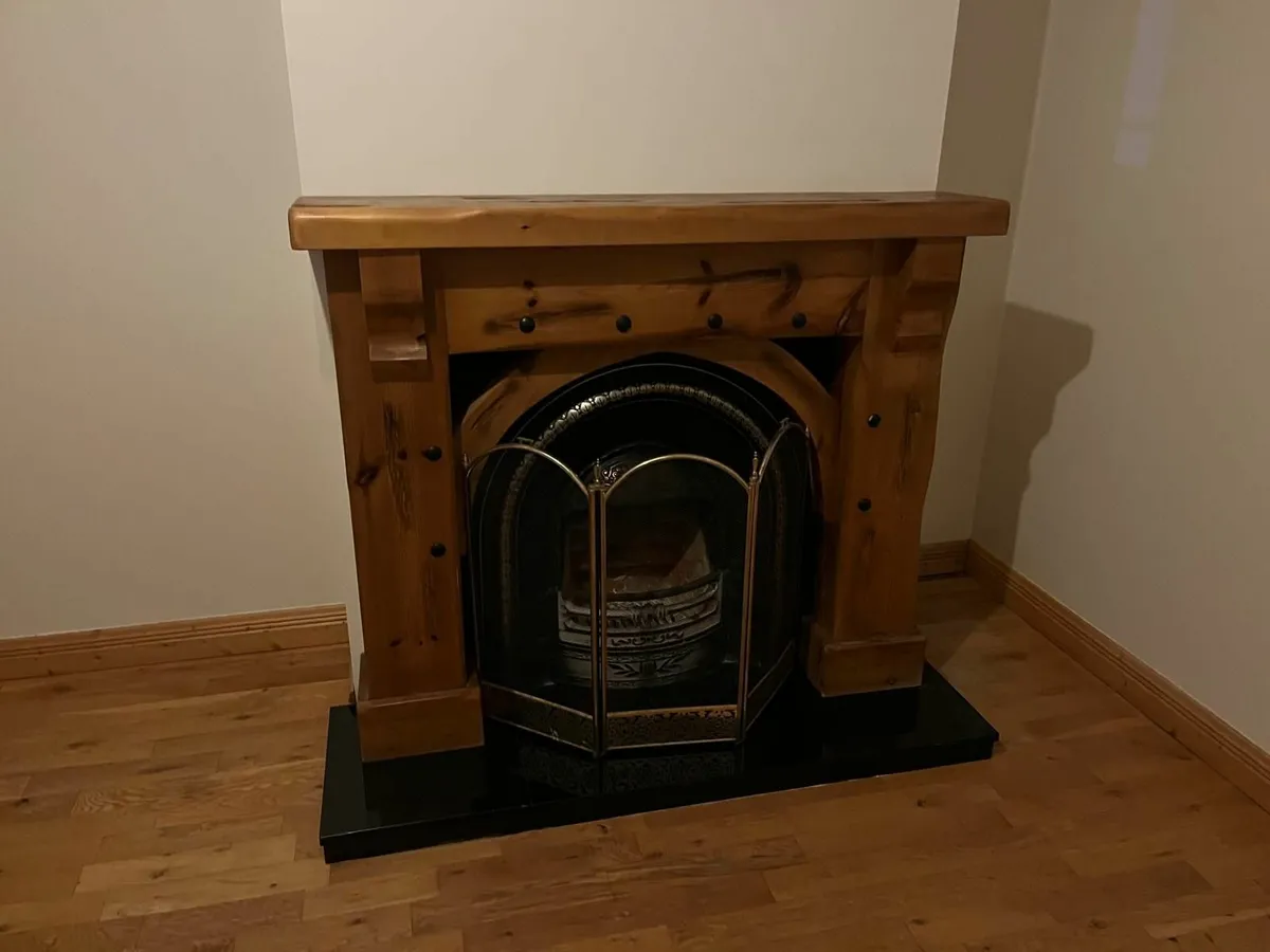 Fire place - Image 1