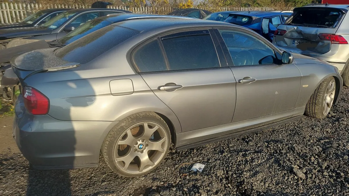 2011 bmw 318d  m sport - Image 2