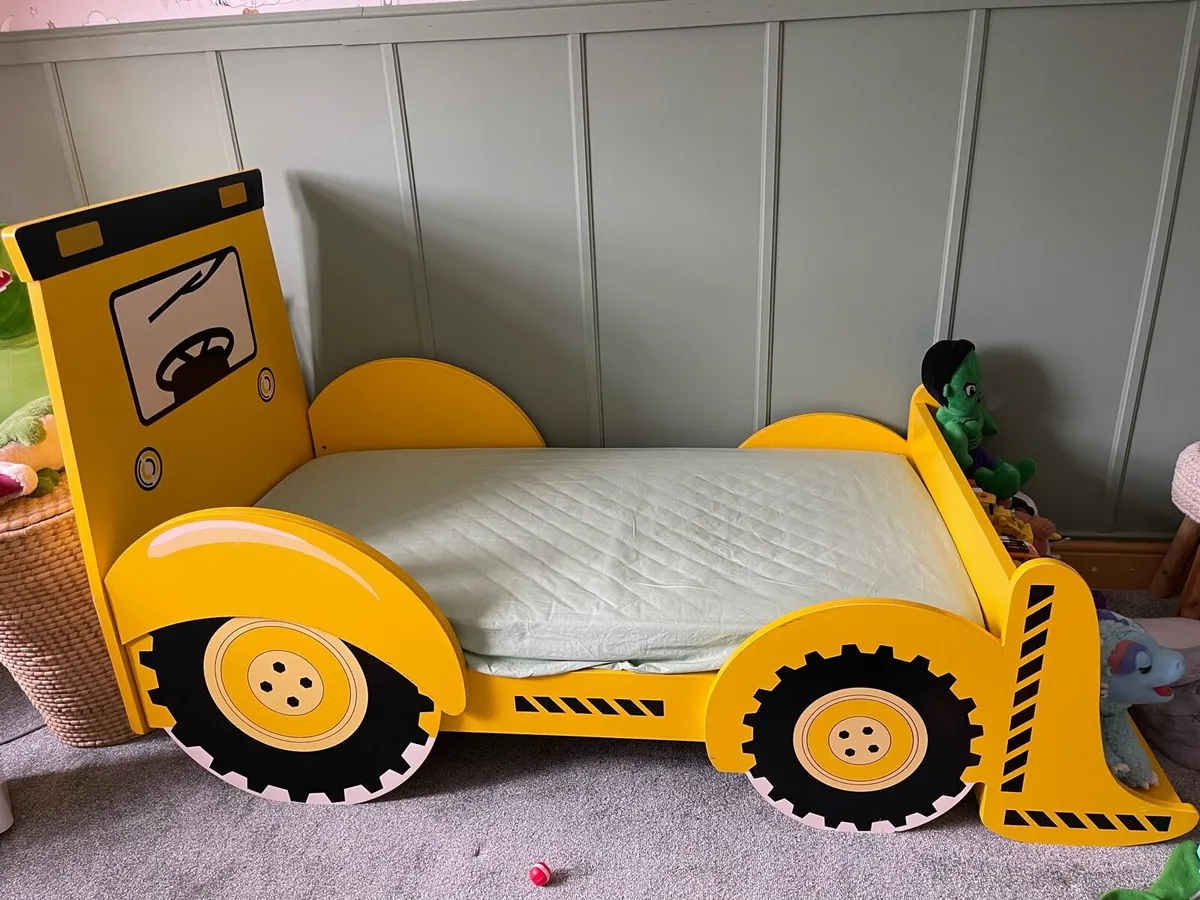 Tractor bed - Image 1