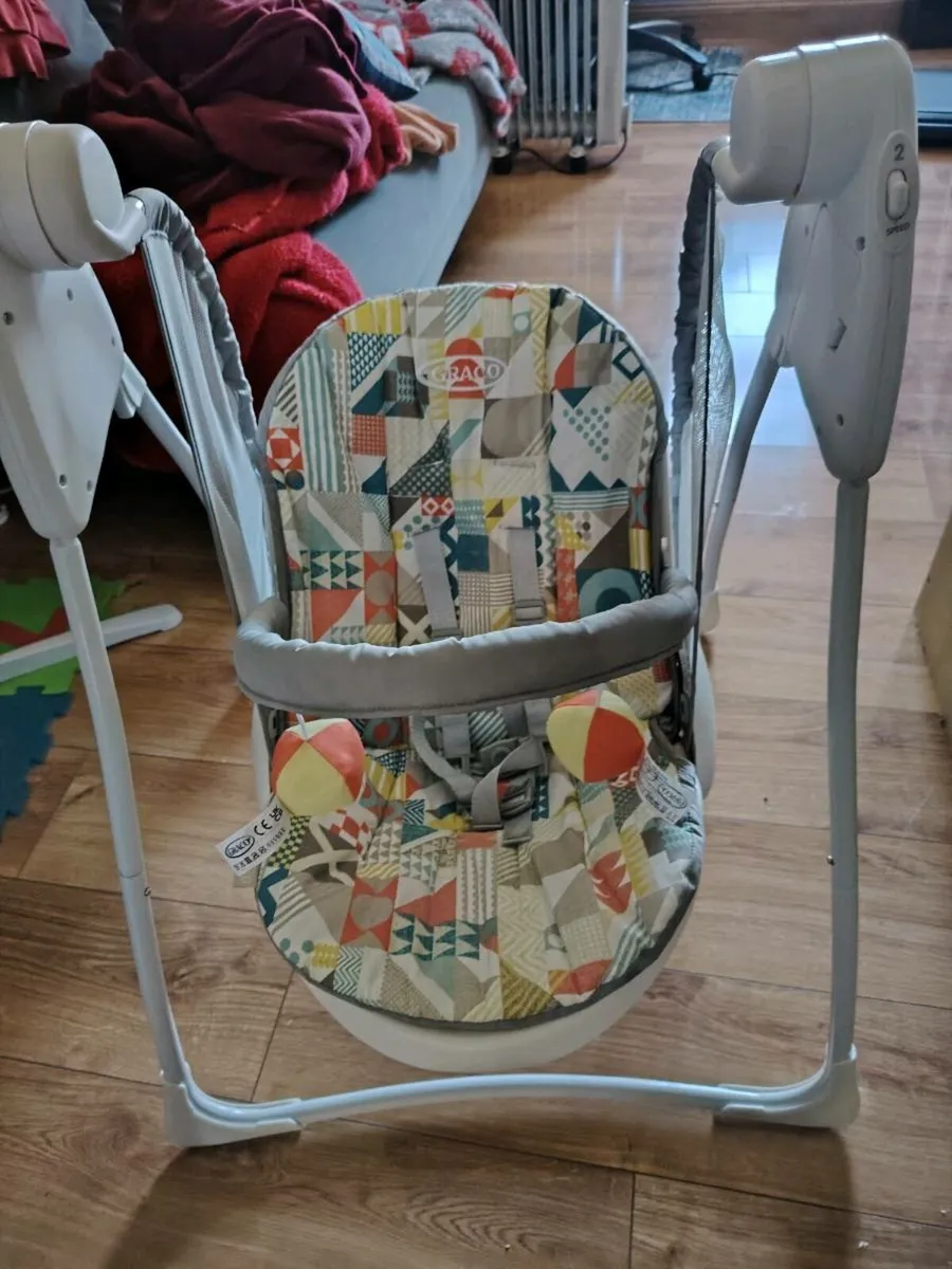 Baby rocker/swing - Image 2