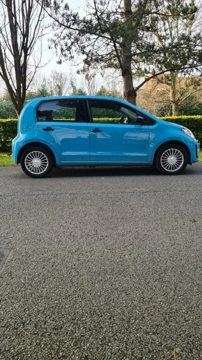 Volkswagen Up 2019 - Image 4