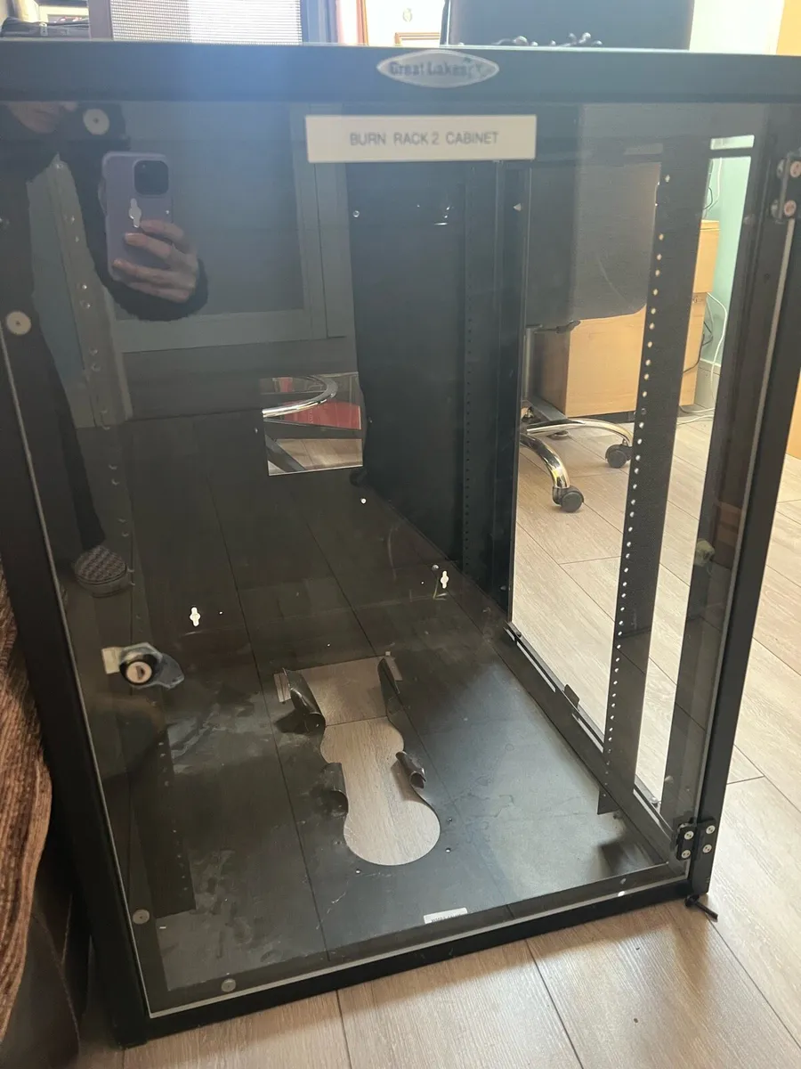 Media cabinet - Image 1