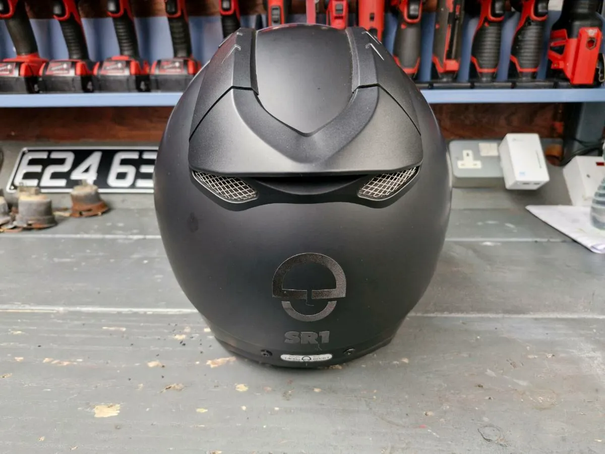 Schuberth SR1 Helmet - Image 3