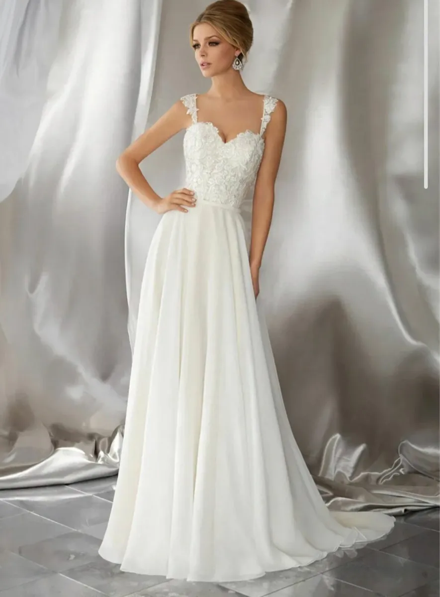 Wedding dress - Image 1