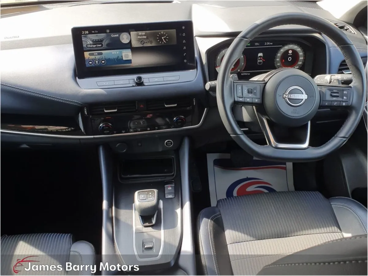 Nissan QASHQAI 1.3 HYB SV Premium Automatic - Image 3