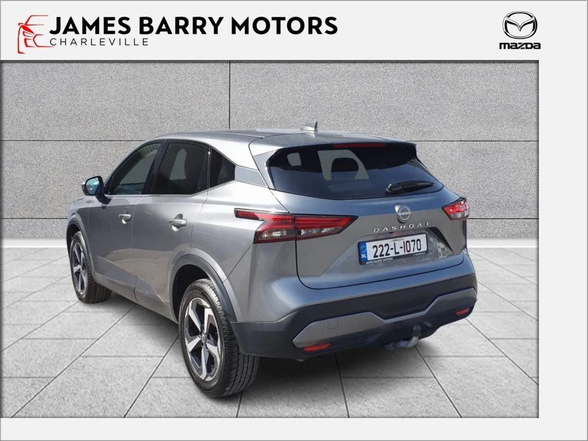 Nissan QASHQAI 1.3 HYB SV Premium Automatic - Image 4