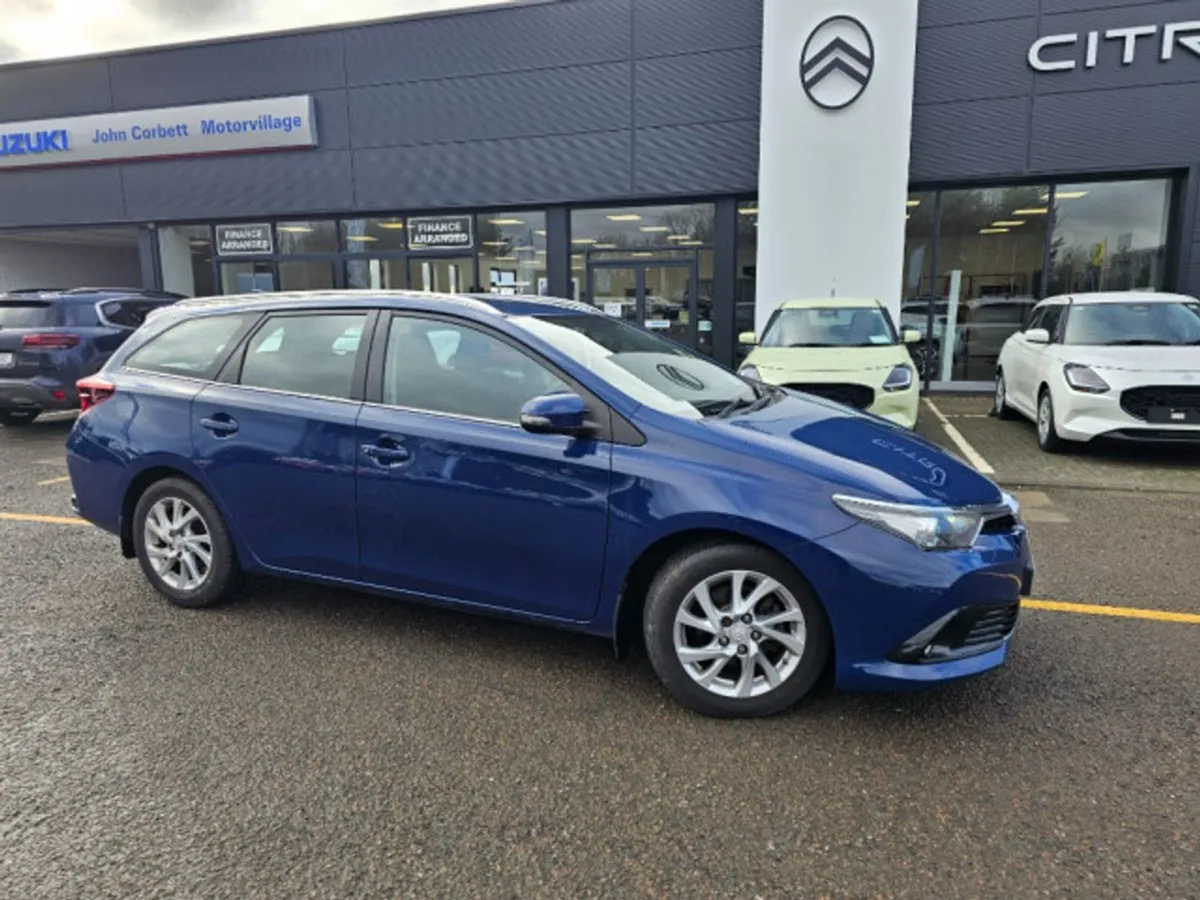 Toyota Auris 1.6 D4D (110) Business Edition 5DR - Image 4