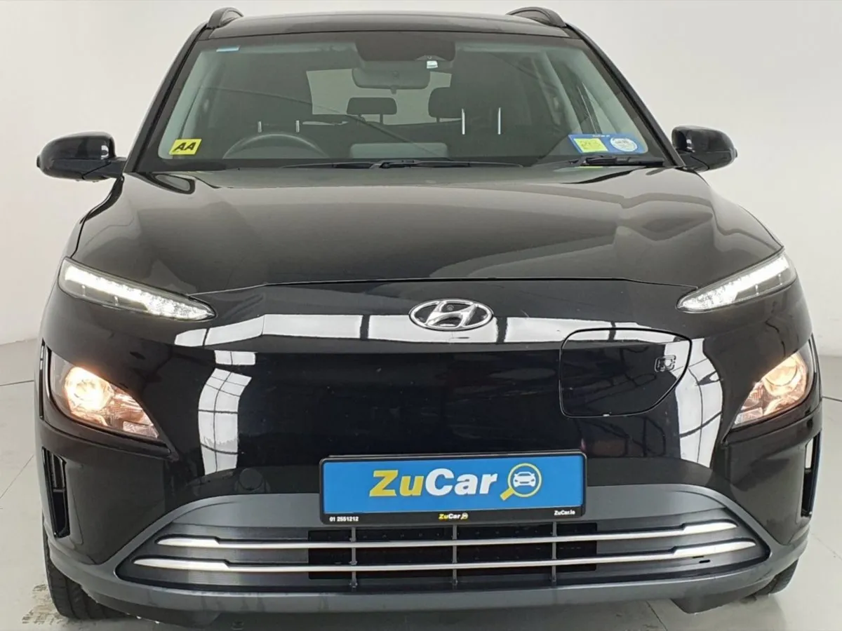 Hyundai Kona  243 EV Executive 39 kWh - Image 3