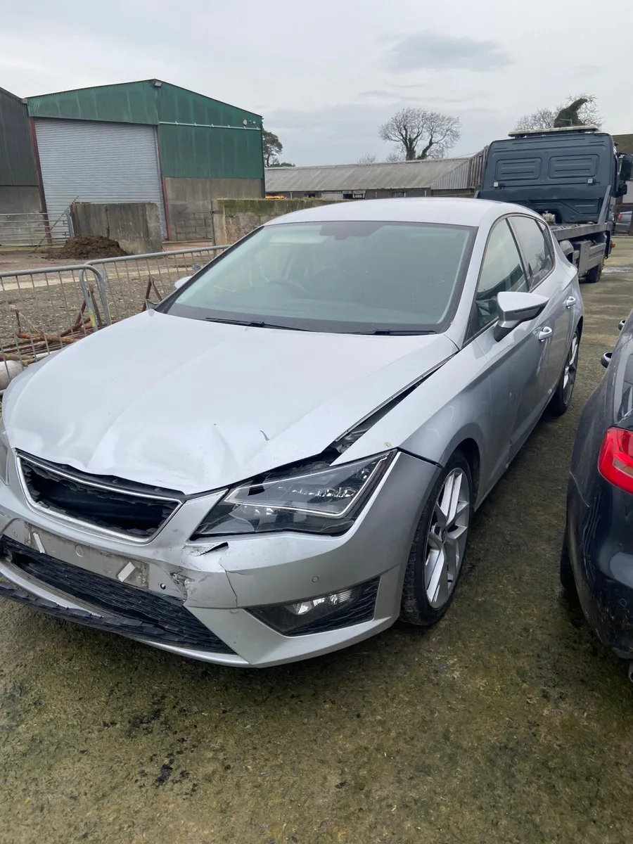Seat Leon fr 2.0 tdi technology 5 door 2016 - Image 2